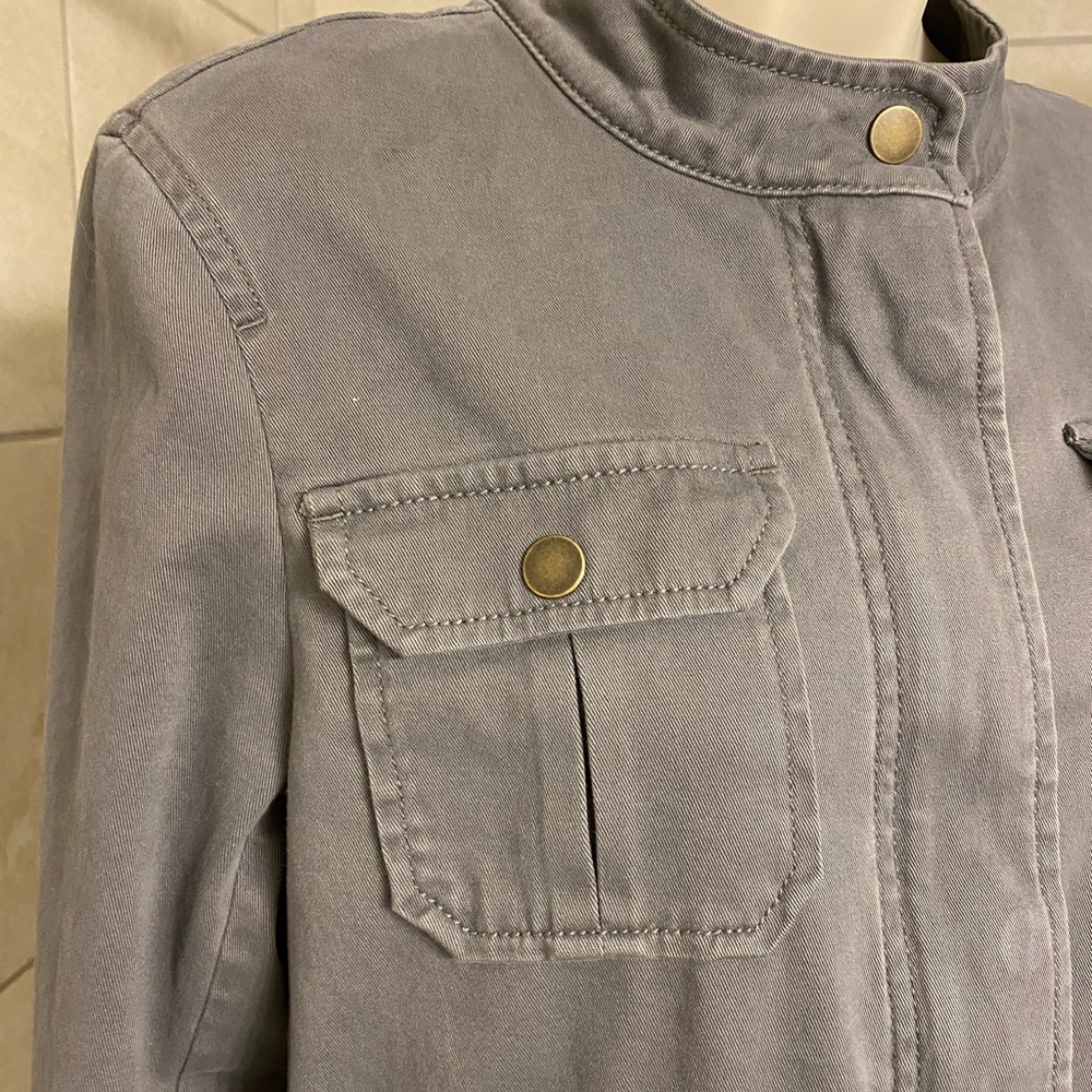 🎉HP🎉 EUC Ann Taylor Loft grey lightweight jacket w/adjustable waist, size MP - Picture 3 of 7